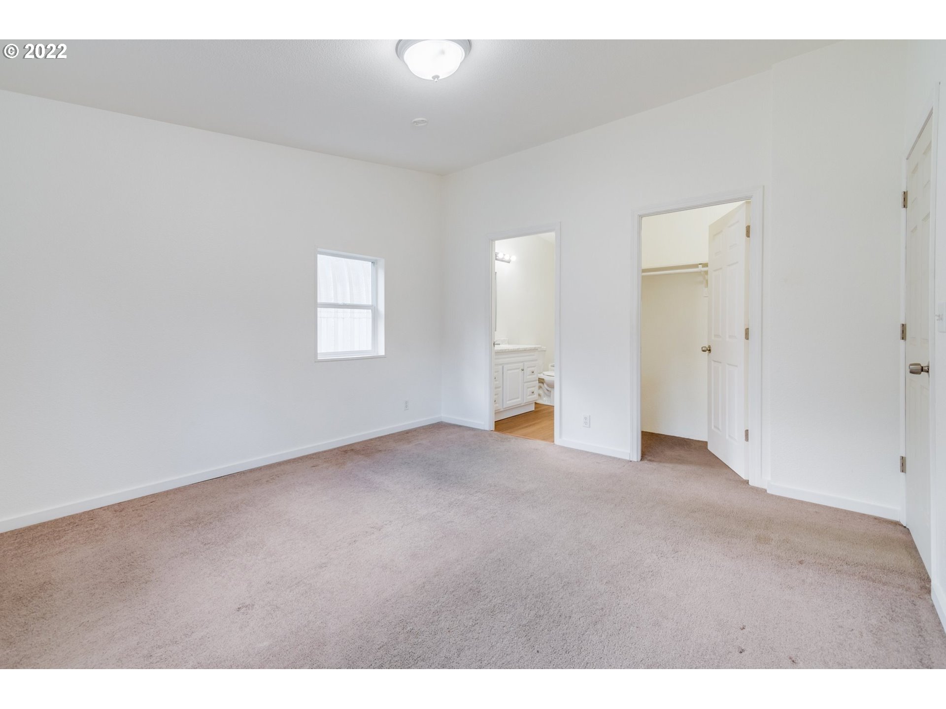 72 Vada Road Carson, WA 98610 - Photo 10 of 25 Primary Bedroom