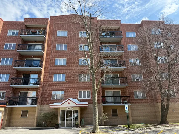 $289,900 | 1480 Jefferson Street, Unit 203, Des Plaines, IL 60016