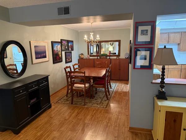 $289,900 | 1480 Jefferson Street, Unit 203, Des Plaines, IL 60016