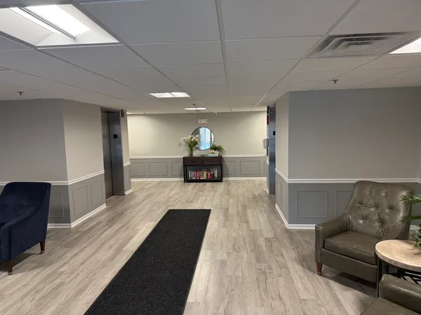 $289,900 | 1480 Jefferson Street, Unit 203, Des Plaines, IL 60016