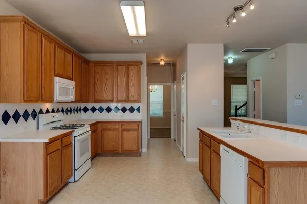 $2,500 | 5205 Rush Creek Court, Fort Worth, TX 76244