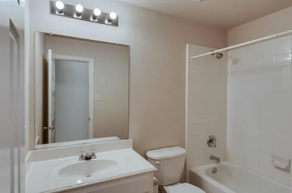 $2,500 | 5205 Rush Creek Court, Fort Worth, TX 76244