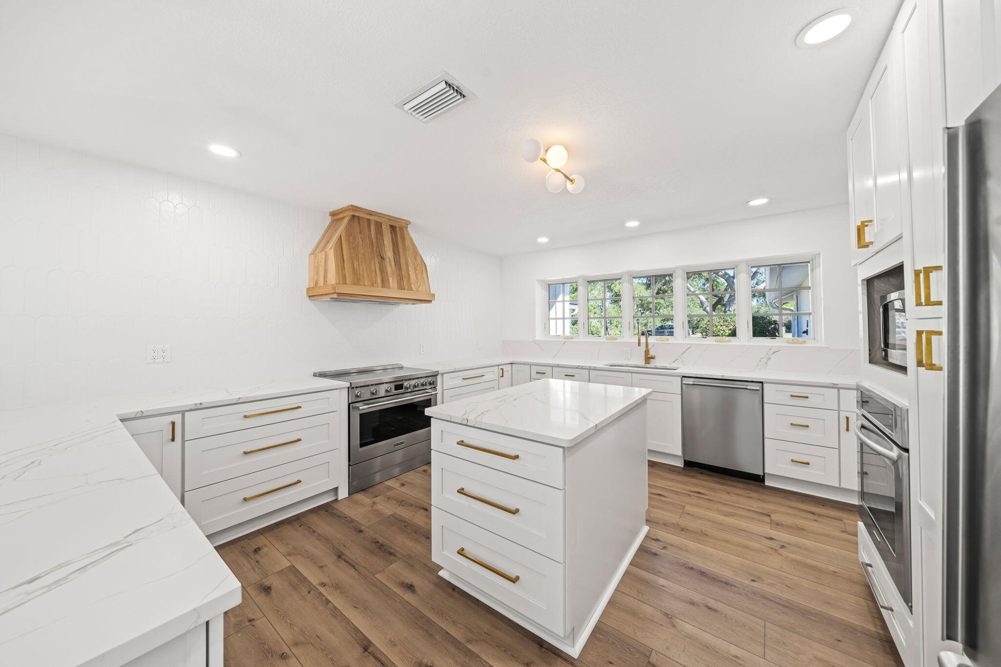 497 Walton Way Miramar Beach, FL 32550 - Photo 12 of 52 12