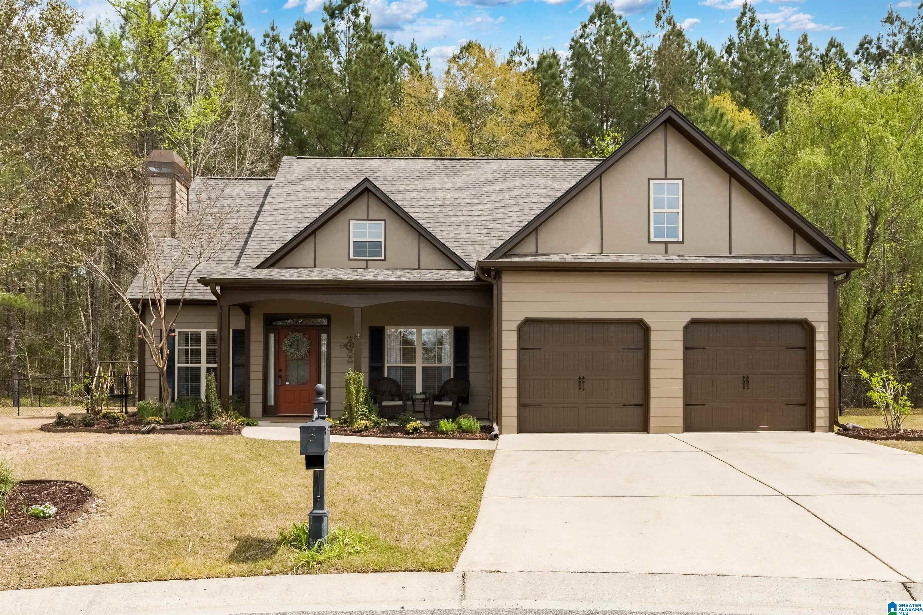 229 Perthshire Way Pelham, AL 35124 - Photo 2 of 27