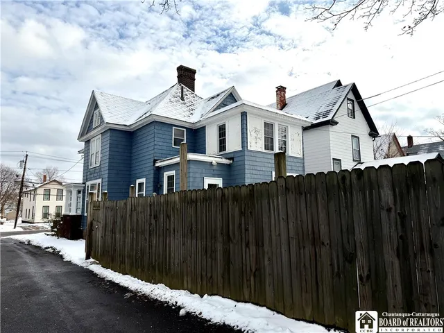 $124,900 | 425 Washington Avenue, Dunkirk, NY 14048