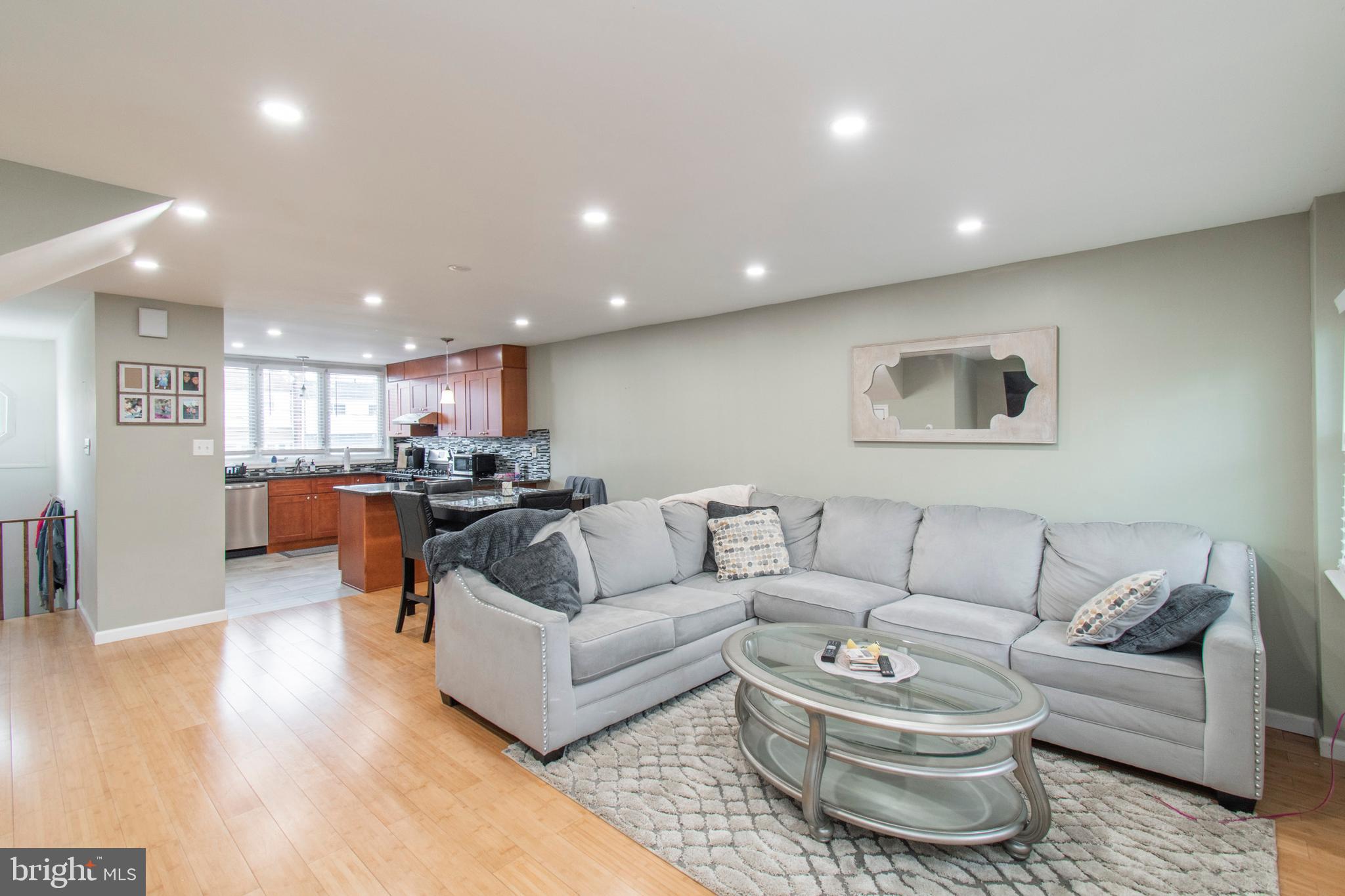 3157 Birch Road Philadelphia, PA 19154 - Photo 3 of 17