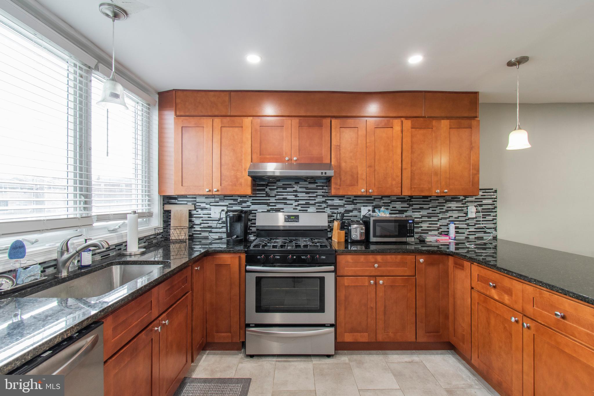 3157 Birch Road Philadelphia, PA 19154 - Photo 7 of 17