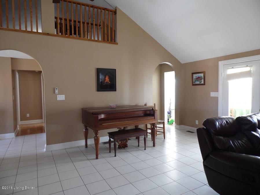 1700 Hickory Grove Road Lawrenceburg, KY 40342 - Photo 5 of 23 1607479_04