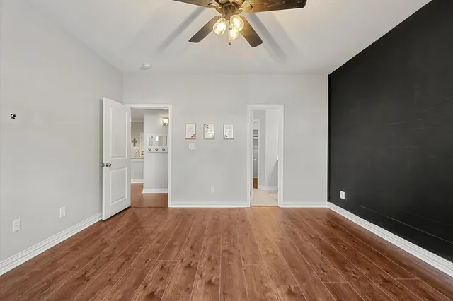 $2,200 | 1185 East Jefferson Street, Van Alstyne, TX 75495