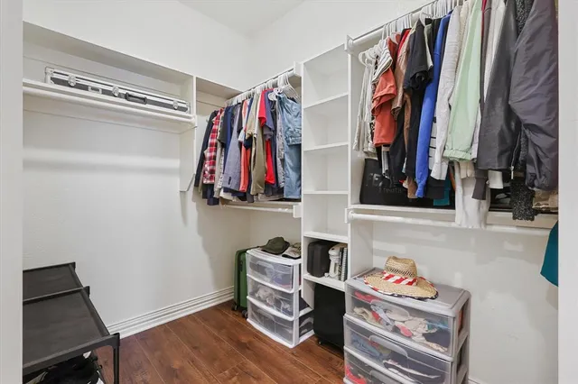 $2,200 | 1185 East Jefferson Street, Van Alstyne, TX 75495