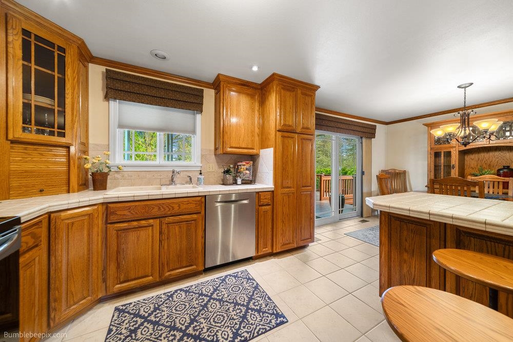 3403 South Gillis Road Spokane, WA 99206 - Photo 6 of 42 Gallery Image 6