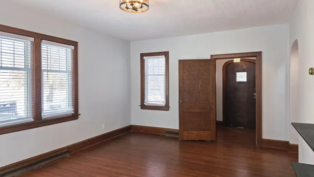 $127,500 | 174 East Main Street, Cottonwood, MN 56229