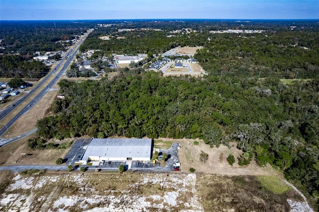 441 West Anthony Road Ocala, FL 34475 - Photo 9 of 19 a view of a back yard from a balcony