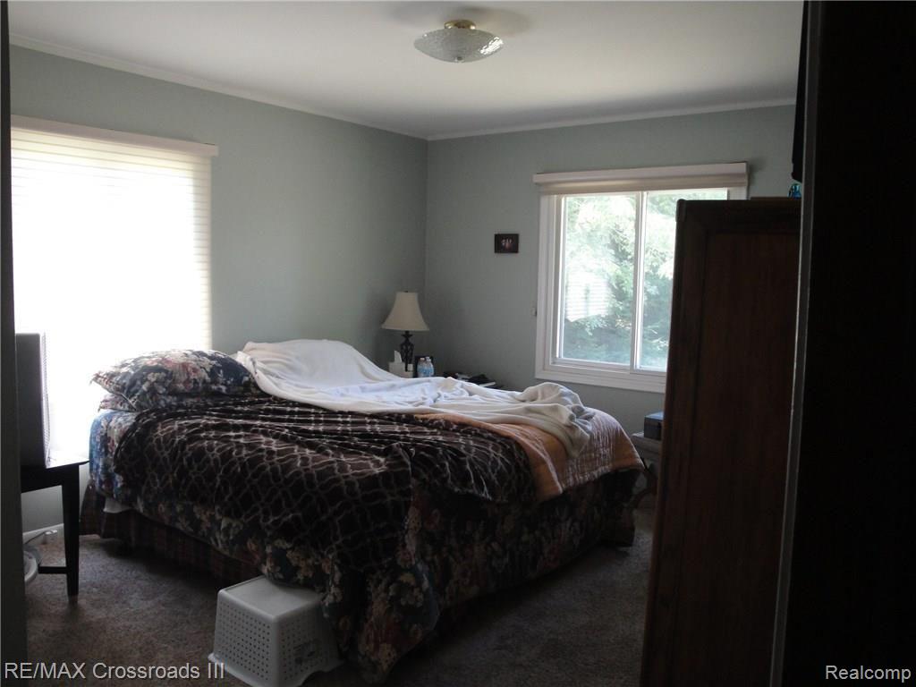 22511 Dickinson Road New Boston, MI 48164 - Photo 15 of 22 Gallery Image 15