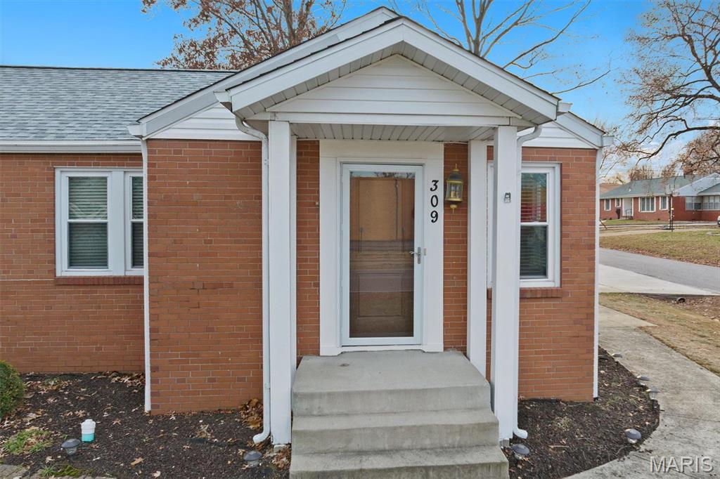 309 West Highway 50 O'Fallon, IL 62269 - Photo 2 of 33