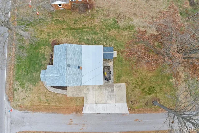 $179,900 | 309 West Highway 50, O'Fallon, IL 62269
