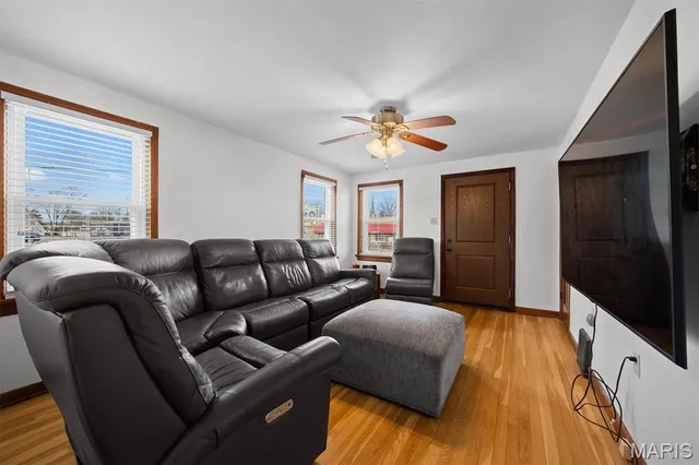 $179,900 | 309 West Highway 50, O'Fallon, IL 62269