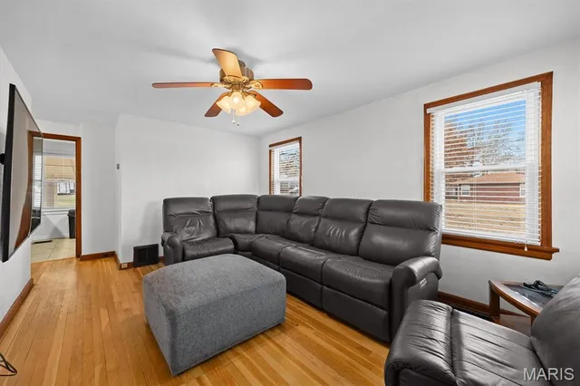 $179,900 | 309 West Highway 50, O'Fallon, IL 62269