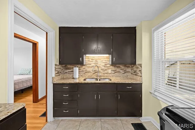 $179,900 | 309 West Highway 50, O'Fallon, IL 62269