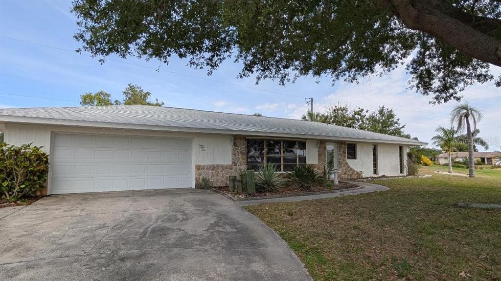 355 Spring Lake Boulevard Northwest Port Charlotte, FL 33952 - Photo 1 of 43