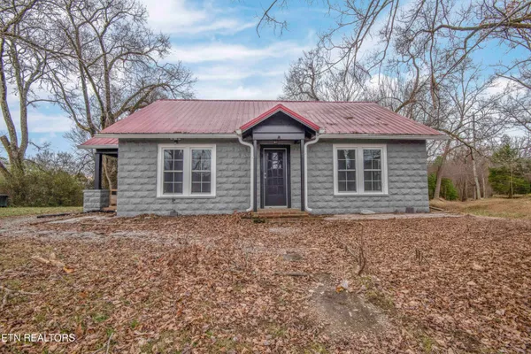 $242,500 | 843 Asheville Highway, Strawberry Plains, TN 37871
