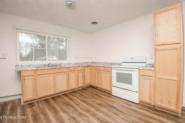 $225,000 | 843 Asheville Highway, Strawberry Plains, TN 37871