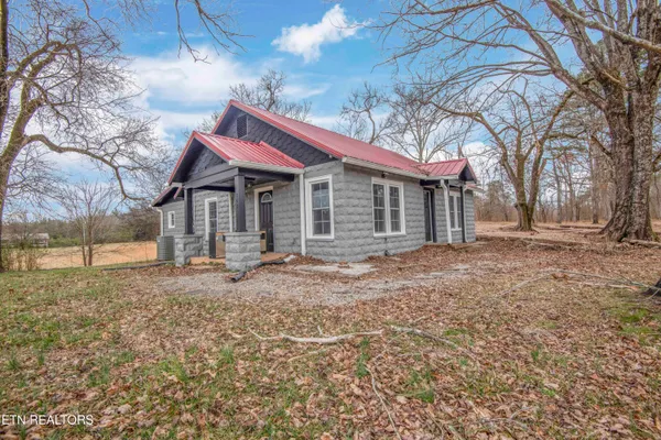 $225,000 | 843 Asheville Highway, Strawberry Plains, TN 37871