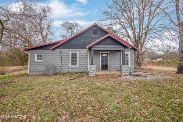 $225,000 | 843 Asheville Highway, Strawberry Plains, TN 37871