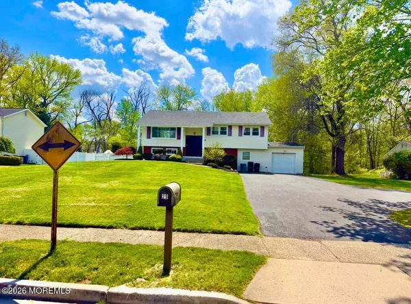 $799,000 | 29 Greenleaf Drive, Manalapan, NJ 07726