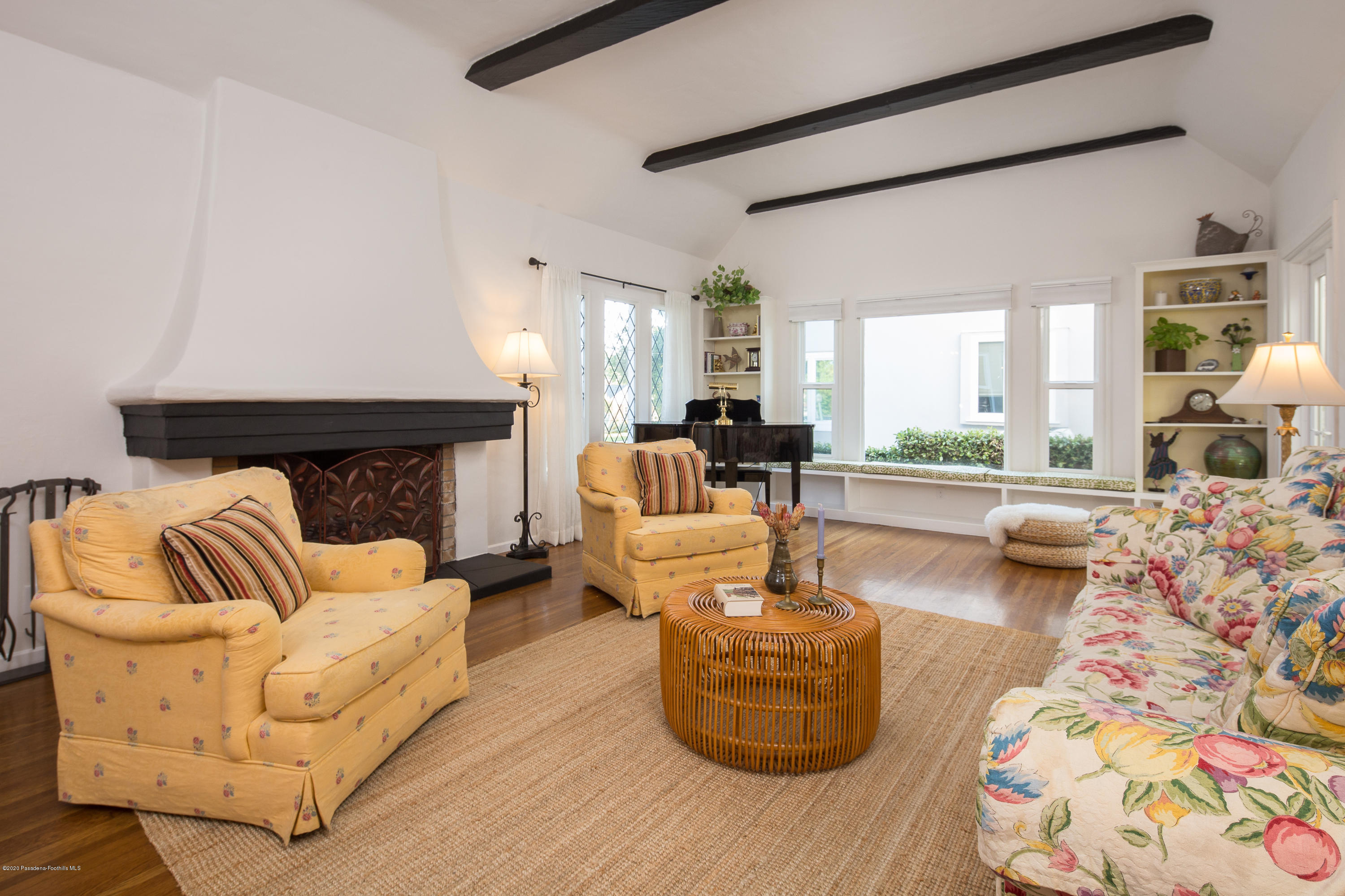 1735 La Paz Road Altadena, CA 91001 - Photo 6 of 59 1735 La Paz_337v1_mls