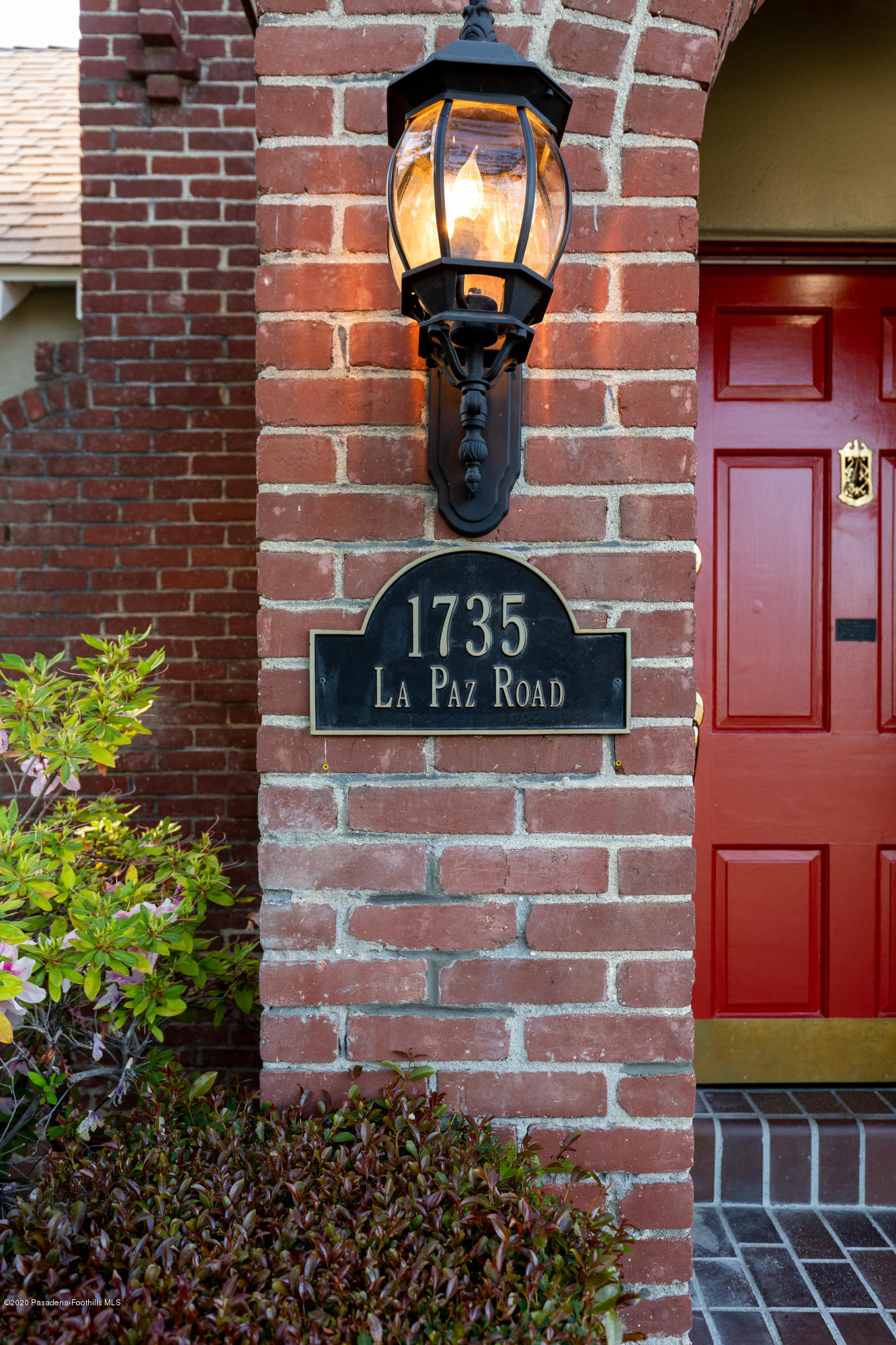 1735 La Paz Road Altadena, CA 91001 - Photo 59 of 59 1735 La Paz_386_mls