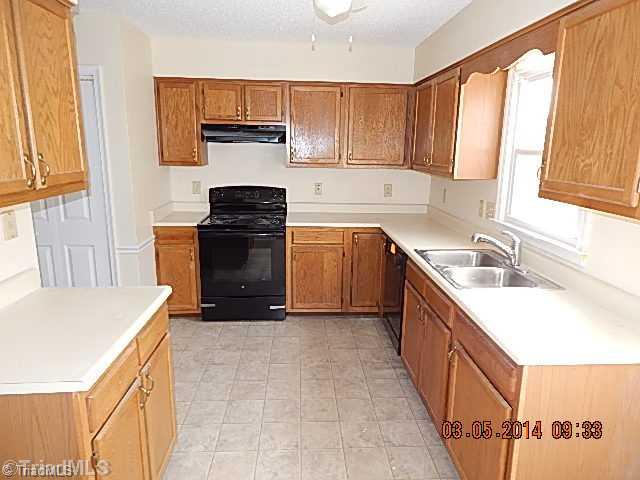 3509 Markham Road Greensboro, NC 27405 - Photo 3 of 9 Kitchen.