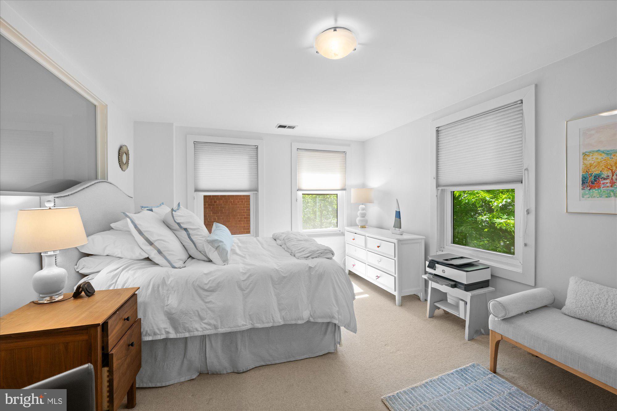 4840 MacArthur Boulevard Northwest, Unit 402 Washington, DC 20007 - Photo 11 of 16