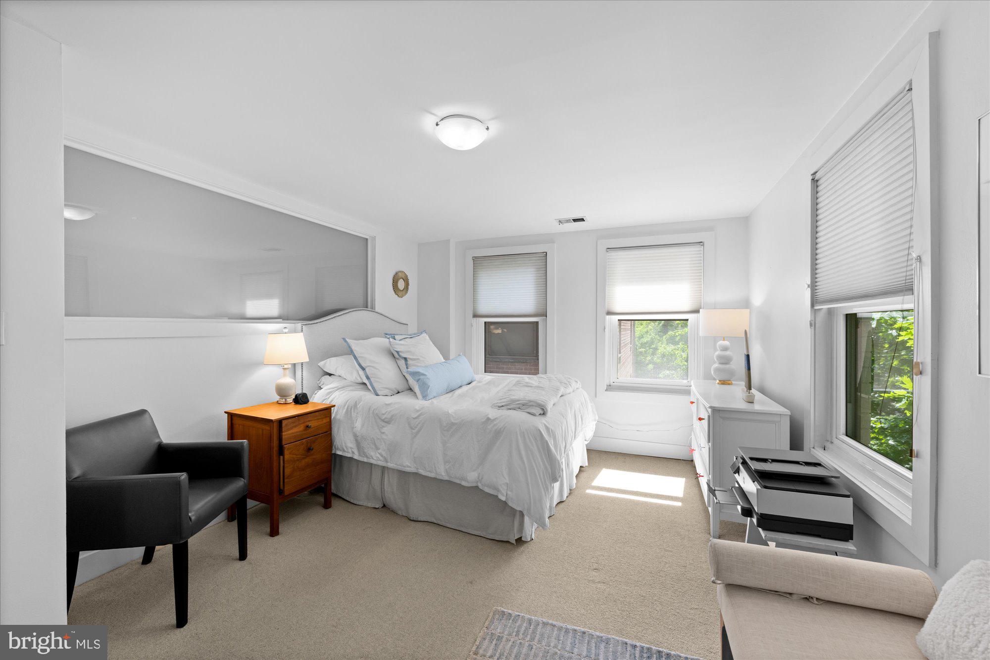 4840 MacArthur Boulevard Northwest, Unit 402 Washington, DC 20007 - Photo 13 of 16