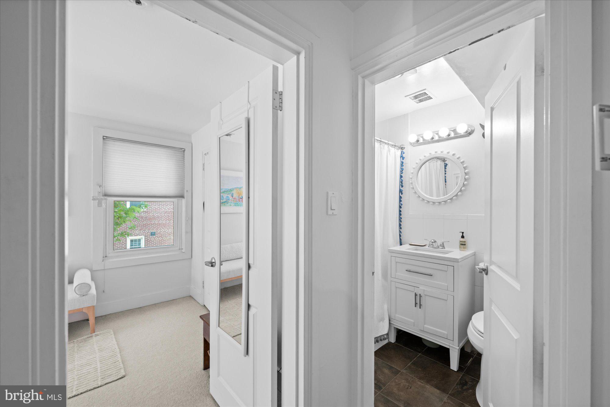 4840 MacArthur Boulevard Northwest, Unit 402 Washington, DC 20007 - Photo 15 of 16