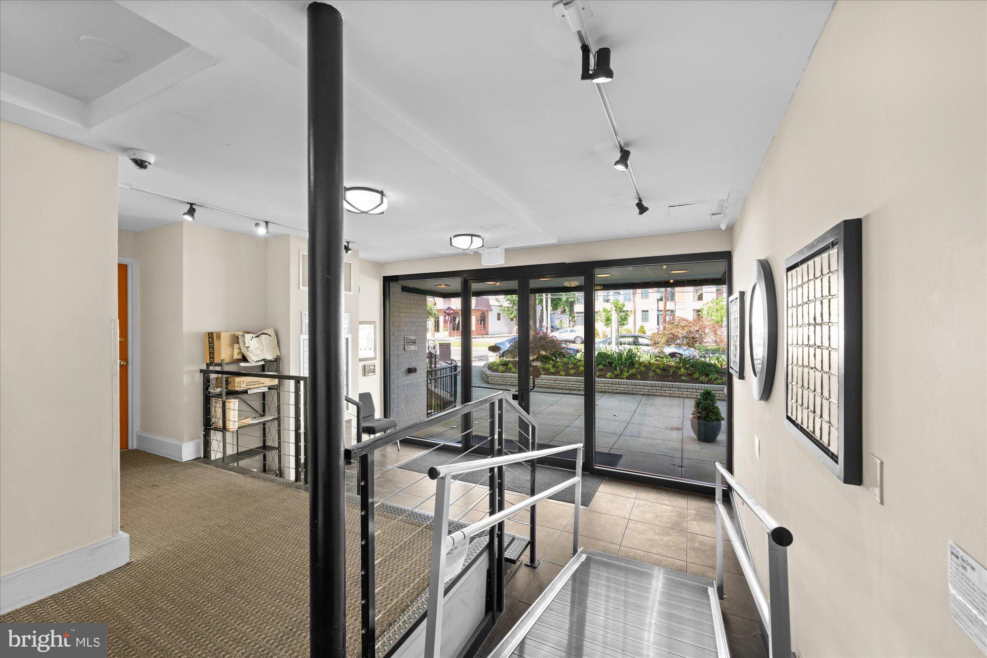4840 MacArthur Boulevard Northwest, Unit 402 Washington, DC 20007 - Photo 2 of 16