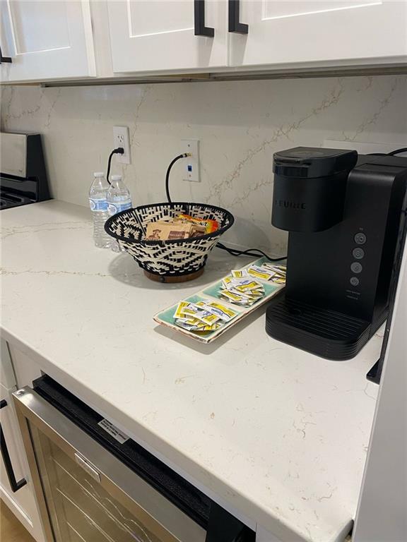 10 Burnett Ferry Road Southwest Rome, GA 30165 - Photo 14 of 25 a kitchen with a stove and a microwave