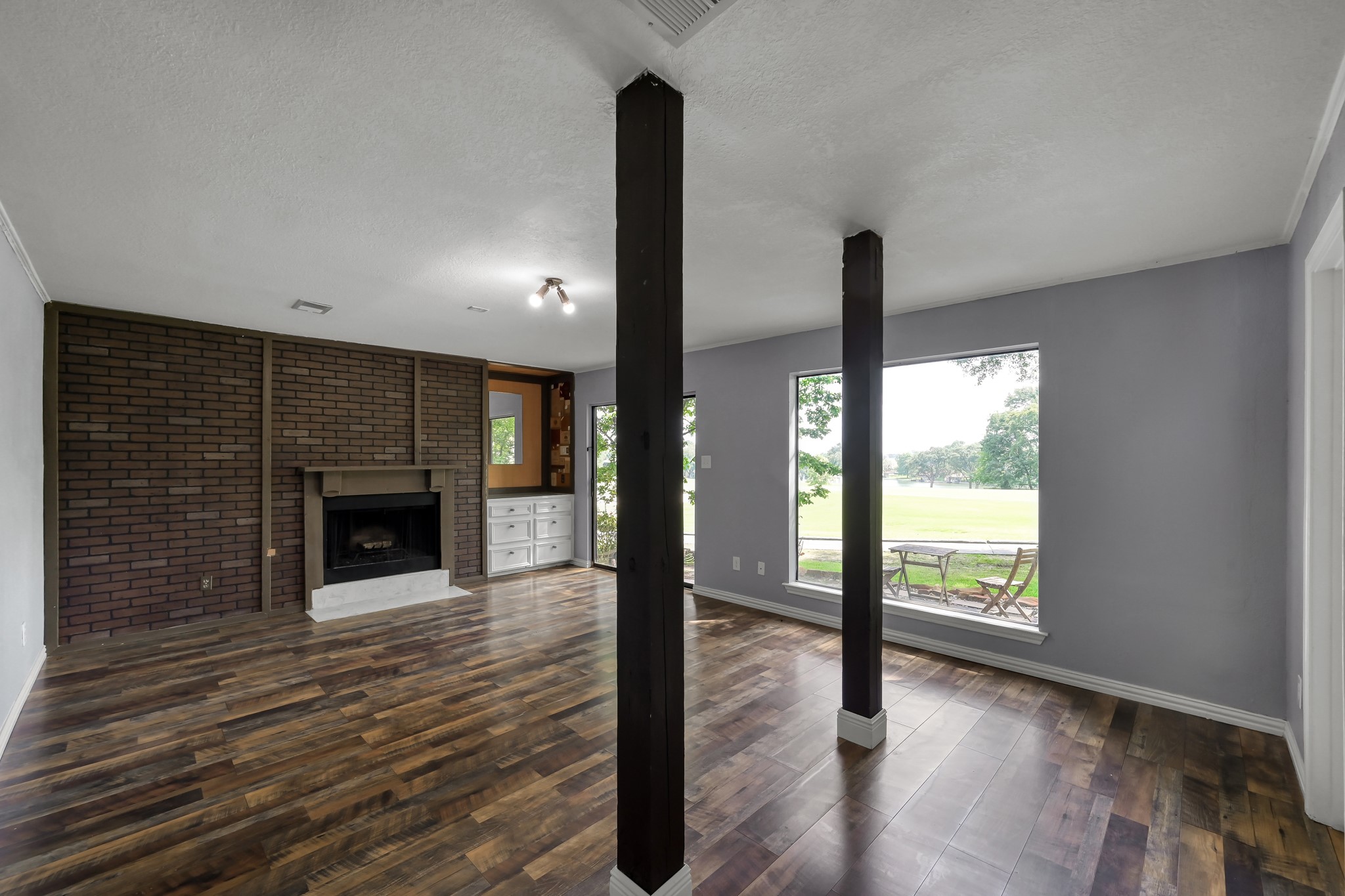 4 Waters Edge Street Conroe, TX 77356 - Photo 4 of 19