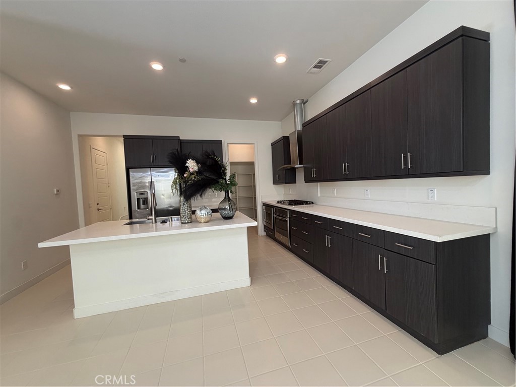 802 Beacon Irvine, CA 92618 - Photo 11 of 28