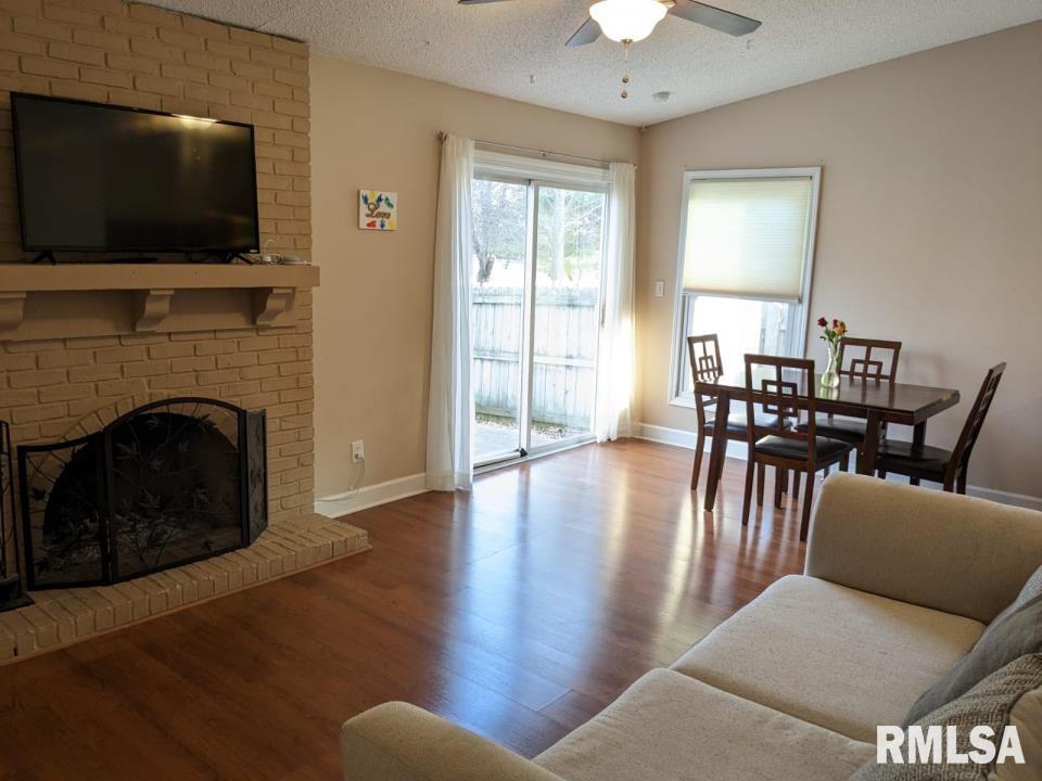 104 Westbrook Drive Springfield, IL 62702 - Photo 8 of 18 Gallery Image 8