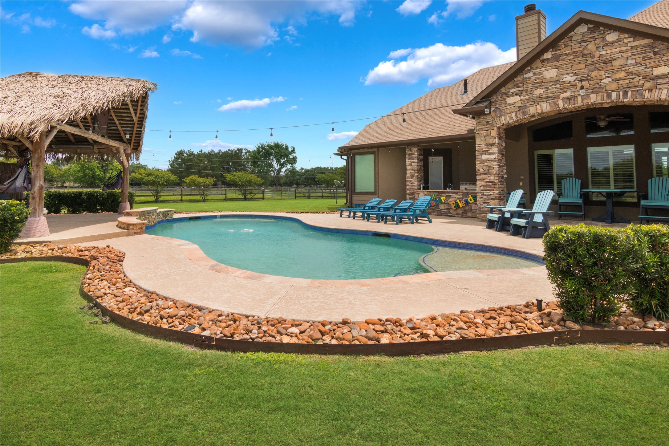 2915 Kennings Road Crosby, TX 77532 - Photo 37 of 49 Your Oasis!