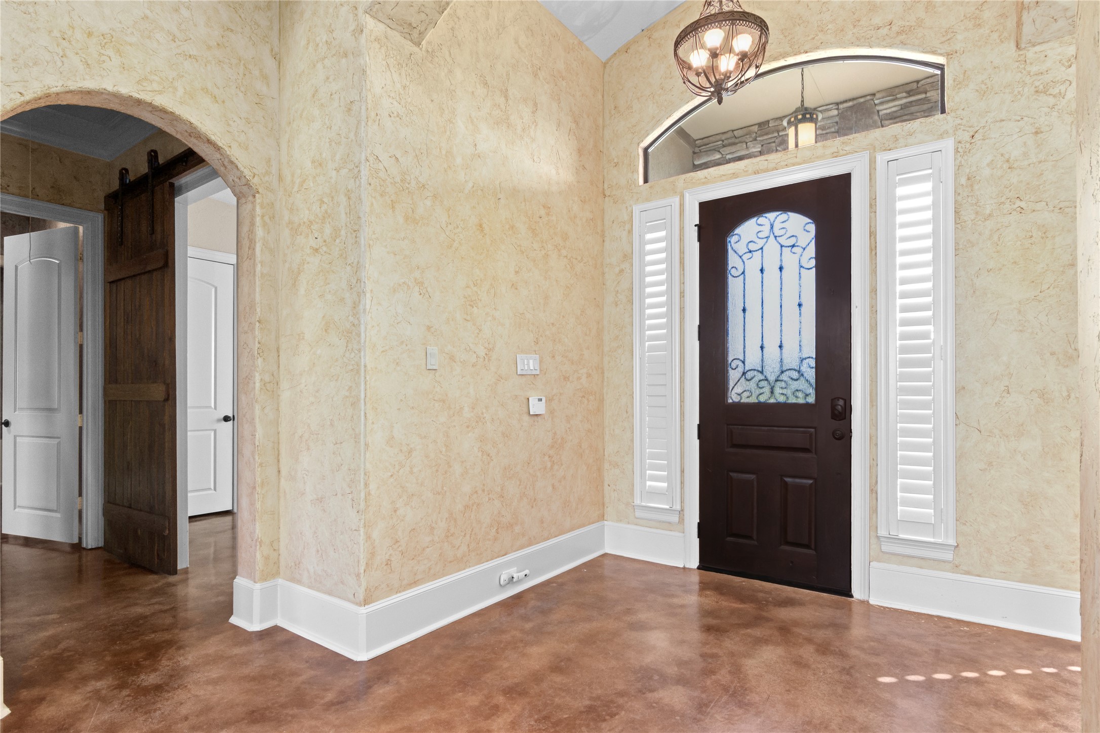 2915 Kennings Road Crosby, TX 77532 - Photo 8 of 49 Grand foyer entrance.