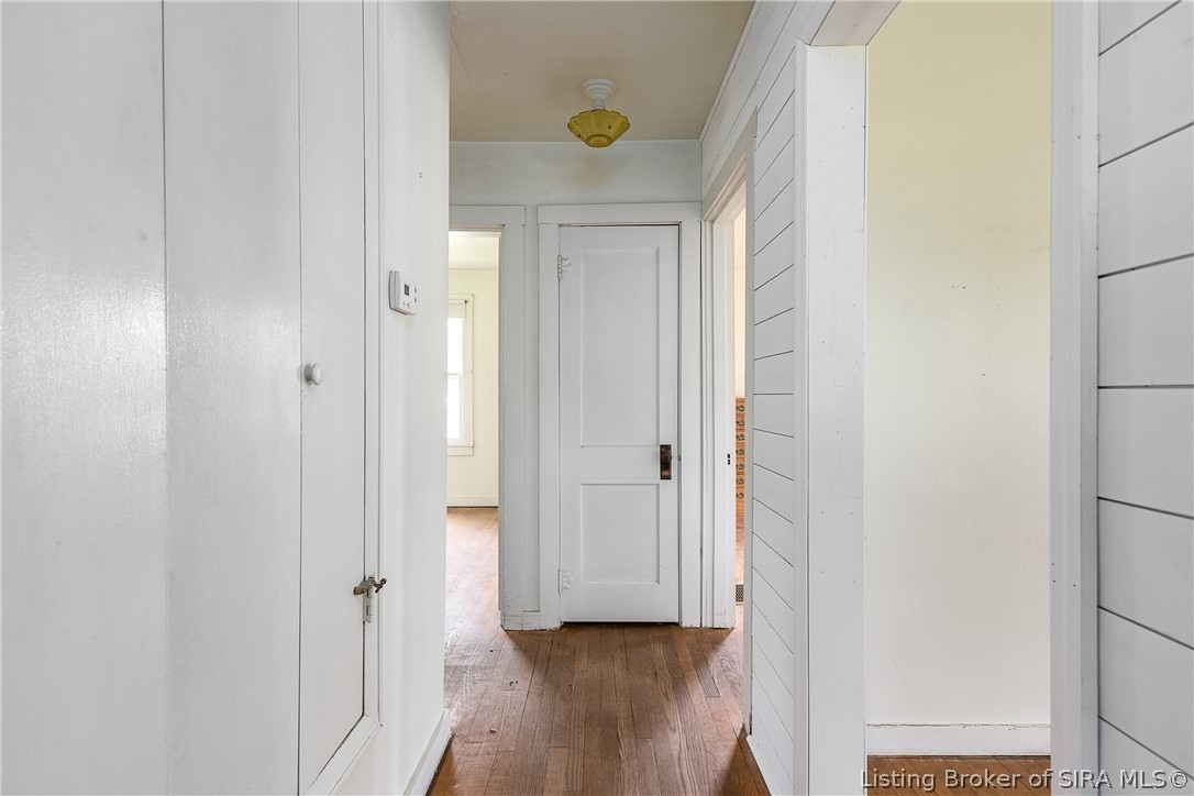 1527 Slate Run Road New Albany, IN 47150 - Photo 11 of 28 Gallery Image 11