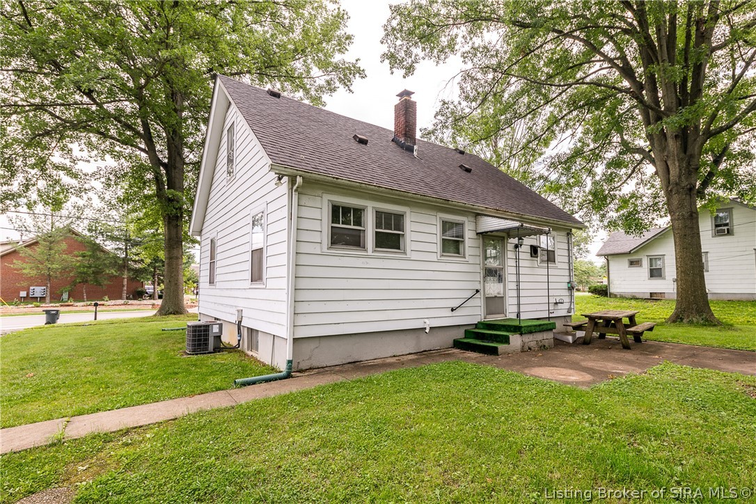 1527 Slate Run Road New Albany, IN 47150 - Photo 23 of 28 Gallery Image 23