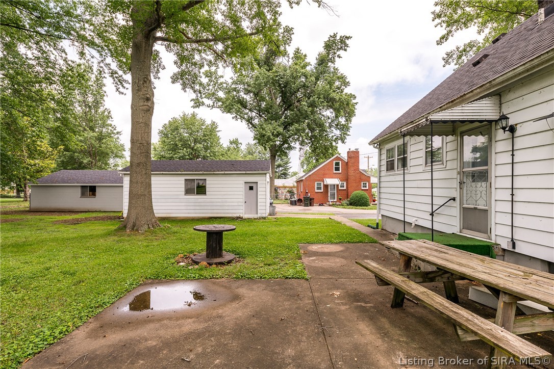 1527 Slate Run Road New Albany, IN 47150 - Photo 25 of 28 Gallery Image 25
