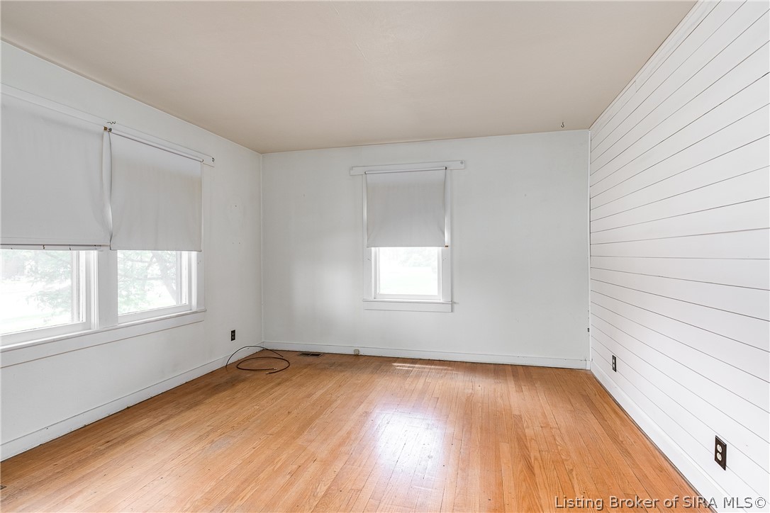 1527 Slate Run Road New Albany, IN 47150 - Photo 5 of 28 Gallery Image 5