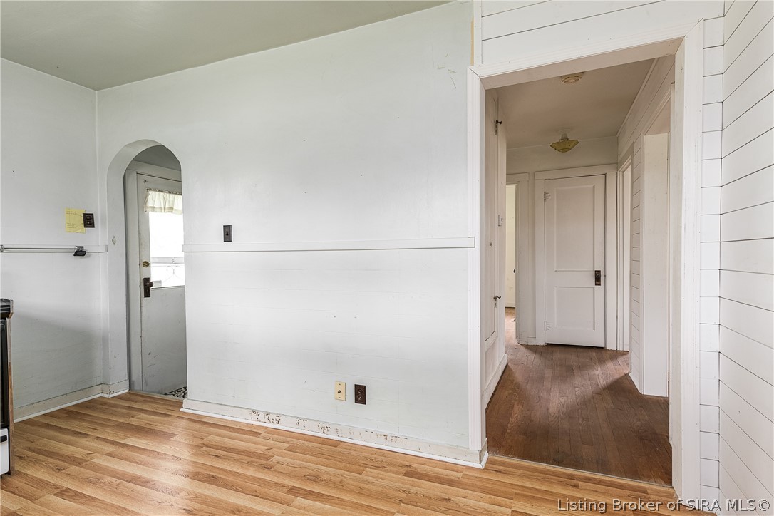 1527 Slate Run Road New Albany, IN 47150 - Photo 10 of 28 Gallery Image 10