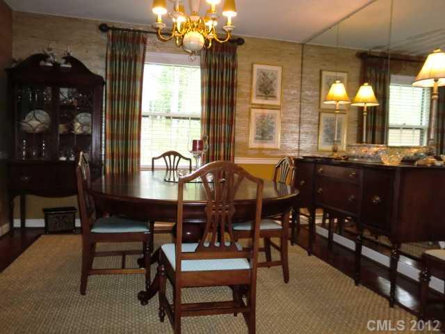 2716 Burnt Mill Road Charlotte, NC 28210 - Photo 3 of 13 Gallery Image 3