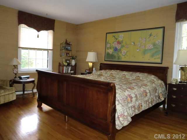 2716 Burnt Mill Road Charlotte, NC 28210 - Photo 5 of 13 Gallery Image 5
