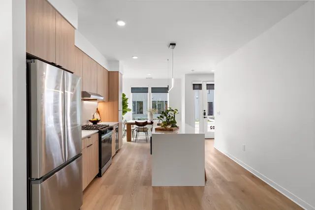 $4,525 | 1941 Sawdust Road, Unit 169, The Woodlands, TX 77380